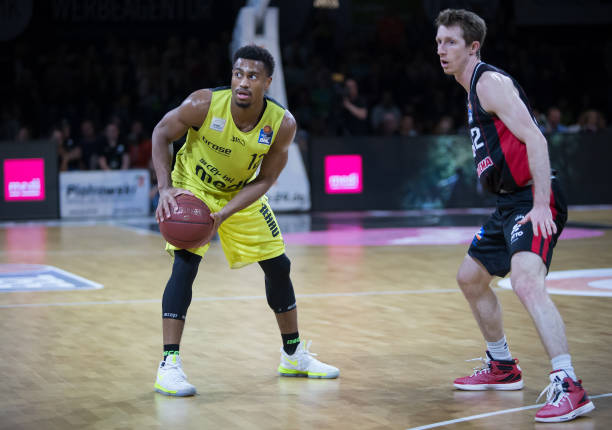 依赖场上空 依赖场上空