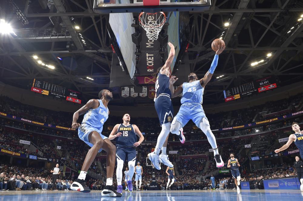 在讨论为何 在讨论为何