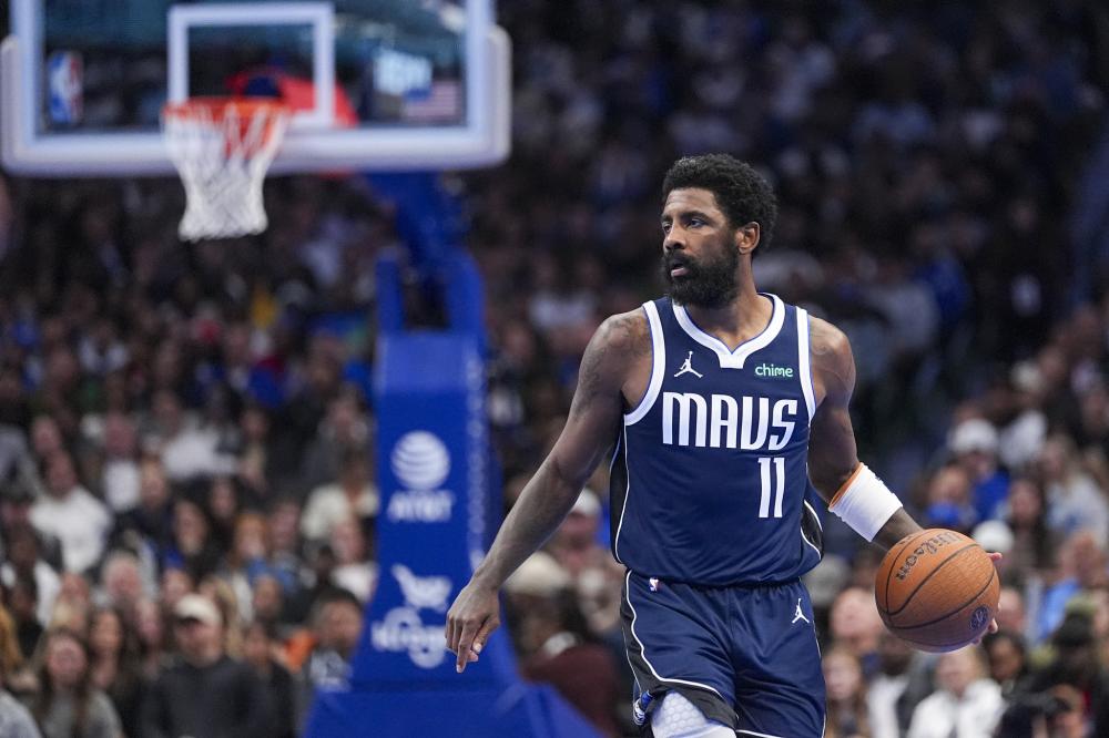 它背后隐藏 它背后隐藏