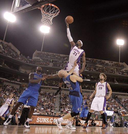 更接近球门 更接近球门