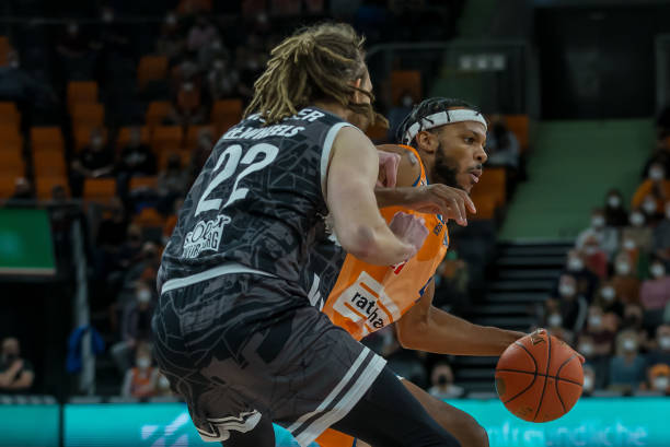 不容小觑 不容小觑